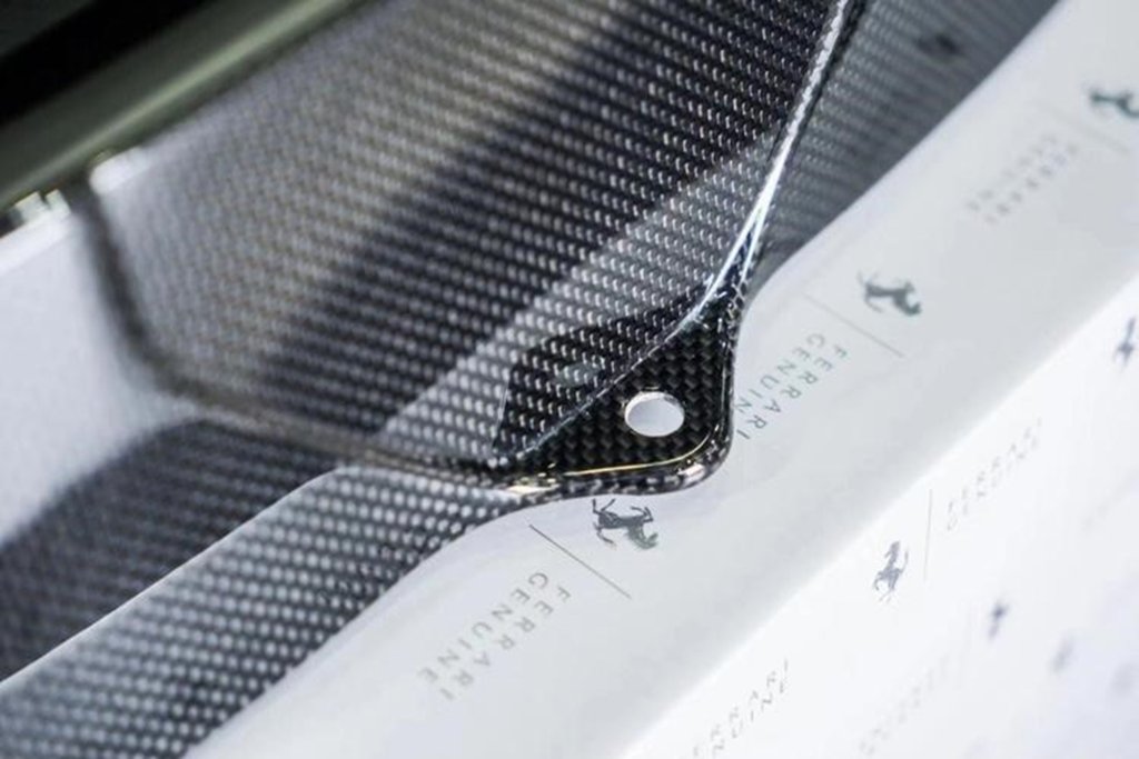 Carbon fiber spoiler
